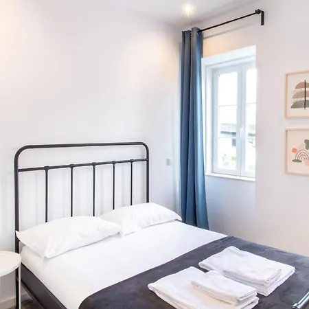 Serafina 1st Floor 2br With Swimingpool リスボン