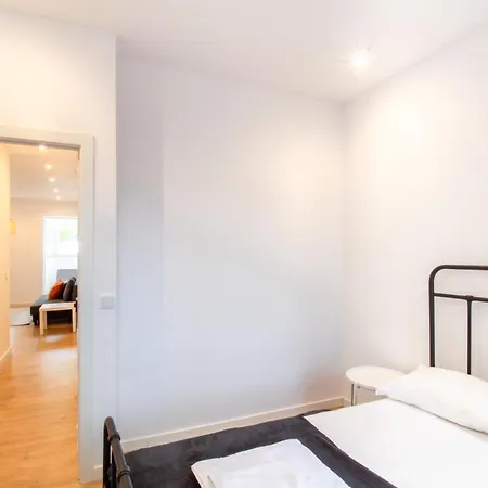 Serafina 1st Floor 2br With Swimingpool アパート リスボン