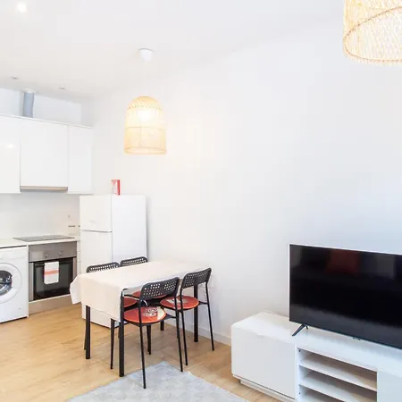 아파트 Serafina 1st Floor 2br *